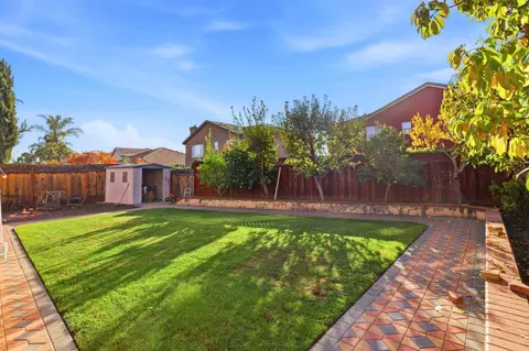 Exterior - 946 Martiri Ct, Gilroy, CA 95020 photo 5 of 5