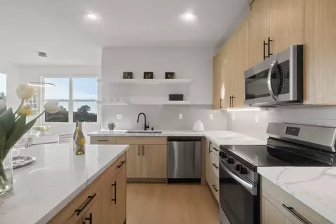 Kitchen - 809 Fassler Ave, Pacifica, CA 94044 photo 4 of 4
