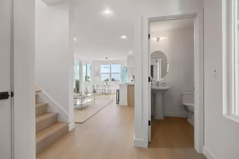 Entry Way - 809 Fassler Ave, Pacifica, CA 94044 photo 1 of 3