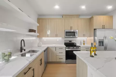 Kitchen - 809 Fassler Ave, Pacifica, CA 94044 photo 3 of 4