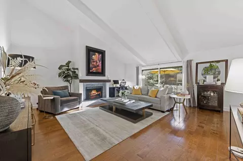 1115 Crestview Dr 2, San Carlos, CA 94070