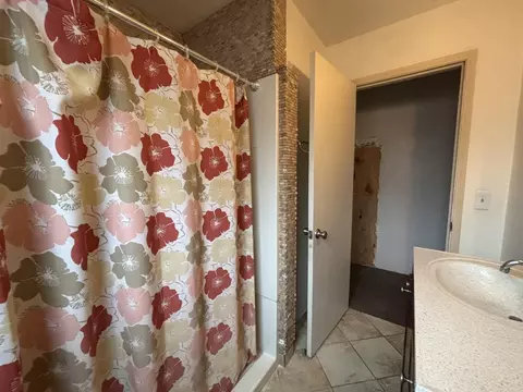Bath - 1441 W 20th St, Merced, CA 95340 photo 2 of 2