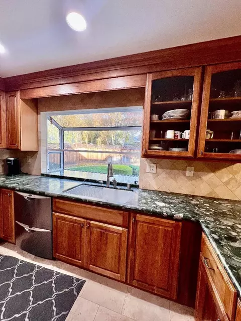 Kitchen - 7290 Orchard Dr, Gilroy, CA 95020 photo 3 of 3