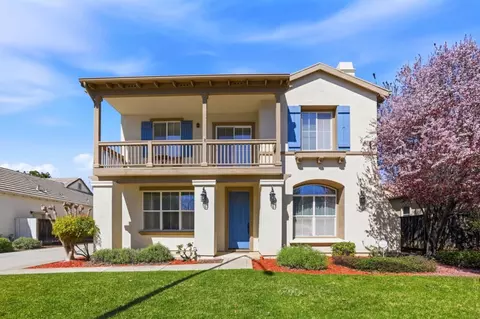 1955 Domaine Dr, Morgan Hill, CA 95037