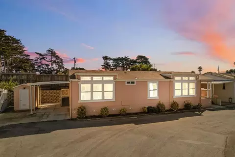 347 Carmel Ave 15, Marina, CA 93933