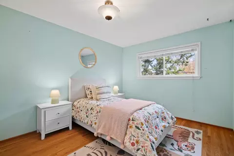 Bedroom - 5231 Eileen Dr, San Jose, CA 95129 photo 4 of 5