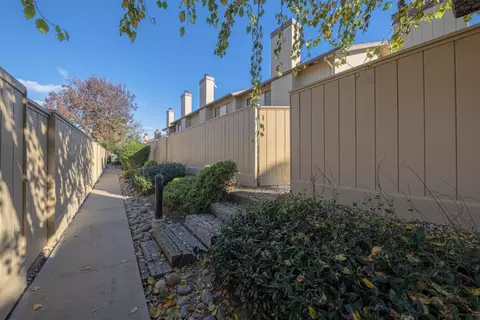 1868 Cherokee 1, Salinas, CA 93906 photo 12