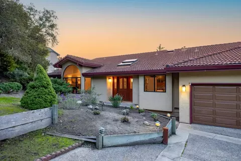 25460 Boots Rd, Monterey, CA 93940