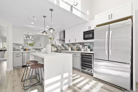 430 Galleria Dr 4, San Jose, CA 95134