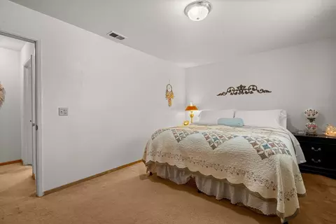 Bedroom - 908 Marilyn Dr, Campbell, CA 95008 photo 4 of 14