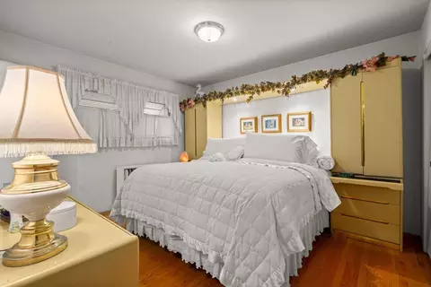 Bedroom - 908 Marilyn Dr, Campbell, CA 95008 photo 6 of 14