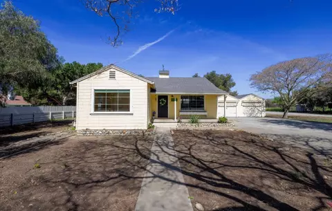 1320 Santa Ana Rd, Hollister, CA 95023