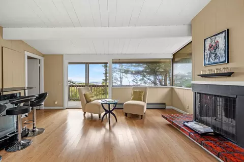 Living - 4021 Sunridge Rd, Pebble Beach, CA 93953 photo 6 of 6