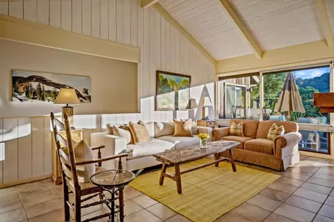 7026 Valley Greens Cir 21, Carmel, CA 93923