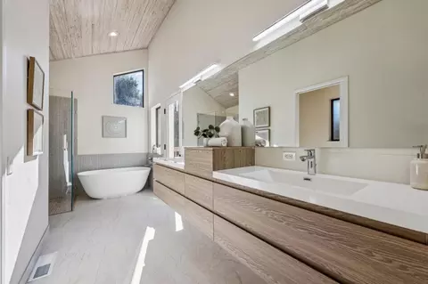 Bath - 1100 Castro Rd, Monterey, CA 93940 photo 1 of 7