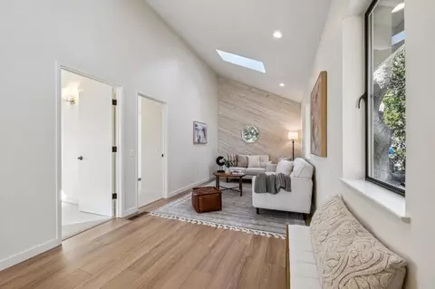 Entry Way - 1100 Castro Rd, Monterey, CA 93940 photo 4 of 4