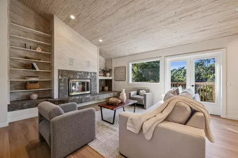Living - 1100 Castro Rd, Monterey, CA 93940 photo 5 of 8