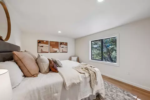Bedroom - 1100 Castro Rd, Monterey, CA 93940 photo 10 of 11