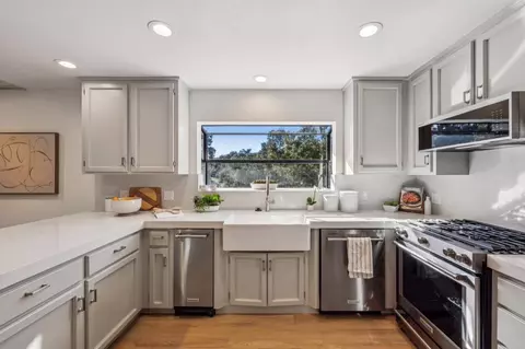 Kitchen - 1100 Castro Rd, Monterey, CA 93940 photo 3 of 6