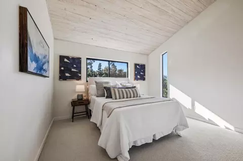 Bedroom - 1100 Castro Rd, Monterey, CA 93940 photo 4 of 11