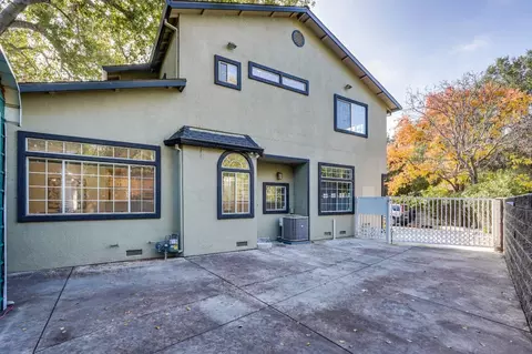 827 Creekside Pl, Santa Clara, CA 95051