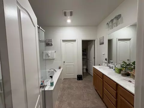 Bath - 1226 Palermo Ct, Salinas, CA 93905 photo 1 of 3