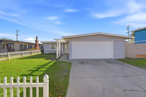 458 Rainier Dr, Salinas, CA 93906