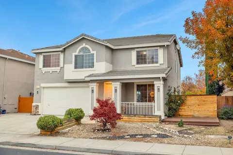 827 Sagewood Ln, Tracy, CA 95377