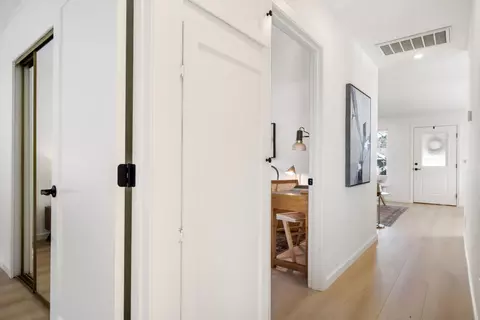 Entry Way - 1444 Flores Dr, Pacifica, CA 94044 photo 4 of 4
