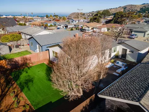 View/Area - 1444 Flores Dr, Pacifica, CA 94044 photo 1 of 2