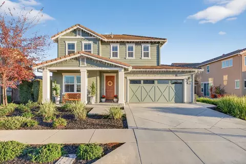 1360 Golden Eagle Dr, Morgan Hill, CA 95037