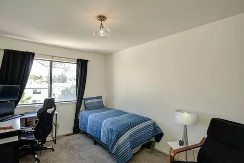 Bedroom - 504 Ocean Ave 2, Monterey, CA 93940 photo 3 of 3