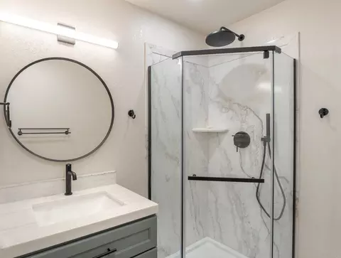 Bath - 504 Ocean Ave 2, Monterey, CA 93940 photo 1 of 3