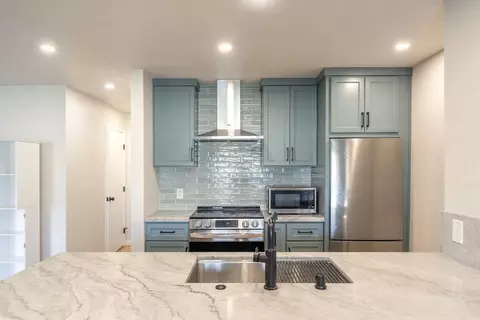 504 Ocean Ave 2, Monterey, CA 93940