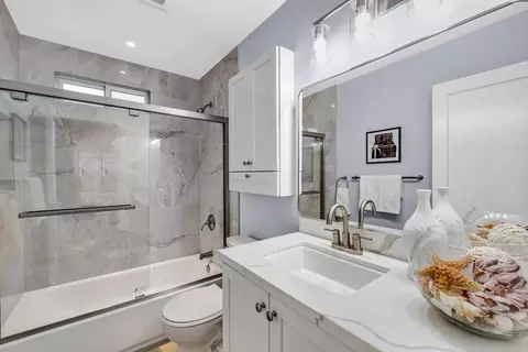 Bath - 330 Cuardo Ave, Millbrae, CA 94030 photo 1 of 1