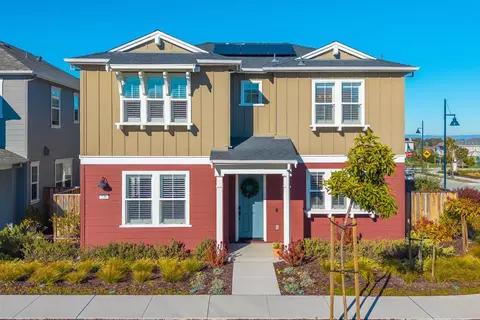 239 Bungalow Ct, Marina, CA 93933