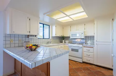 Kitchen - 1524 Elm Ave, Seaside, CA 93955 photo 1 of 3