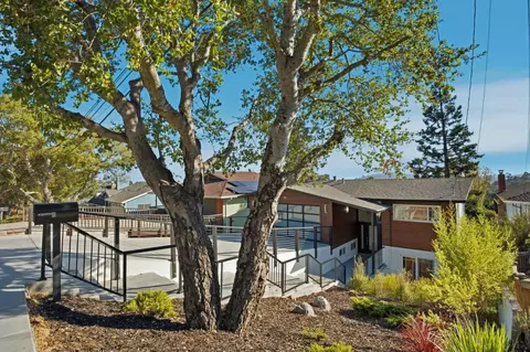 2109 Cipriani Blvd, Belmont, CA 94002