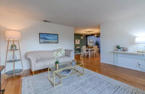 Living - 711 Lundy Way, Pacifica, CA 94044 photo 4 of 7