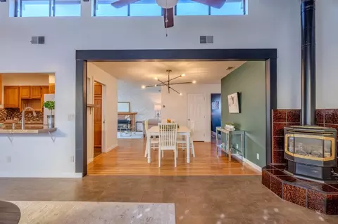 Dining - 711 Lundy Way, Pacifica, CA 94044 photo 4 of 4