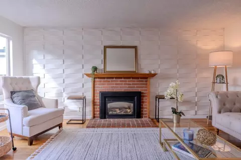 Living - 711 Lundy Way, Pacifica, CA 94044 photo 5 of 7