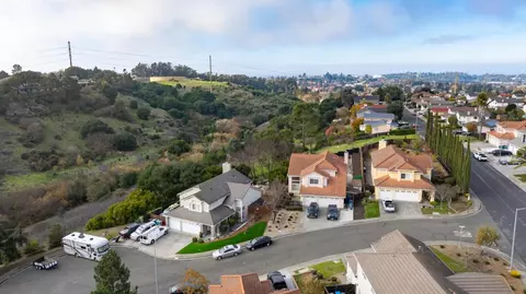 View/Area - 559 Topley Ct, Vallejo, CA 94591 photo 5 of 6