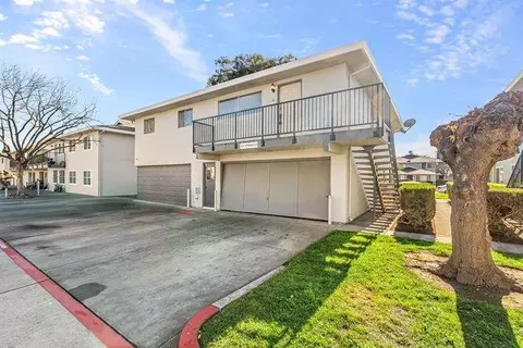 5577 Spinnaker Dr 4, San Jose, CA 95123
