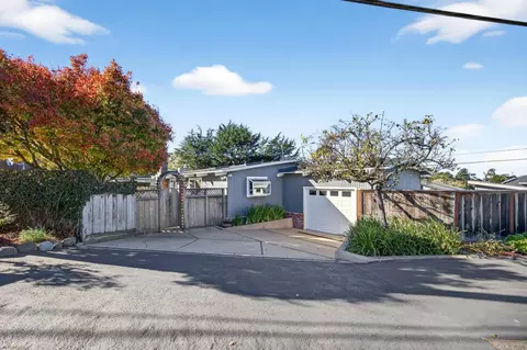 1122 Presidio Blvd, Pacific Grove, CA 93950