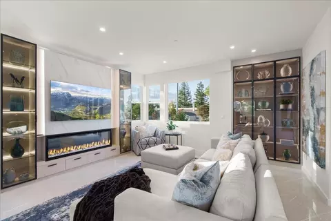 22540 Stevens Creek Blvd, Cupertino, CA 95014