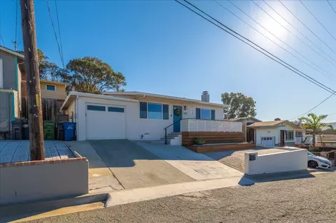 1232 Vallejo St, Seaside, CA 93955
