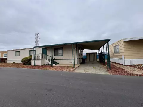 150 Kern St 40, Salinas, CA 93905