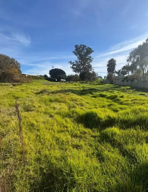 31-37 Miller Rd, Royal Oaks, CA 95076