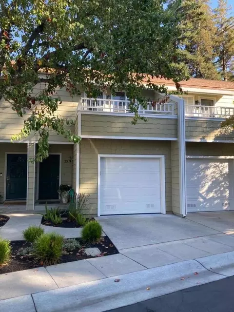 201 Ada Ave 25, Mountain View, CA 94043