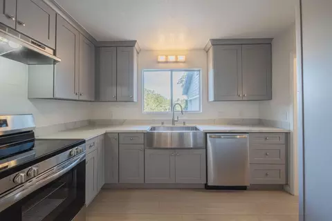 Kitchen - 18924 Vierra Canyon Rd, Prunedale, CA 93907 photo 1 of 2